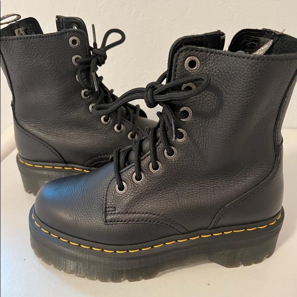 Dr. Martens Jadon III Pisa Leather Platform Boots